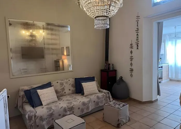 Mia House- Seaside With Garden Nyaraló