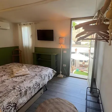 Mia House- Seaside With Garden Дом отдыха Санта-Тереза-Галлура