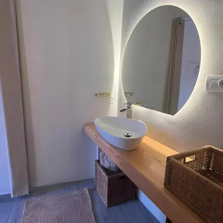 Mia House- Seaside With Garden Дом отдыха *