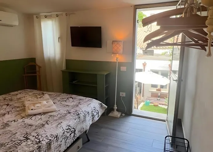 Mia House- Seaside With Garden 度假居 圣特雷莎加卢拉